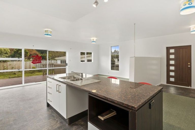 Photo of property in 384 Stokes Valley Road, Stokes Valley, Lower Hutt, 5019