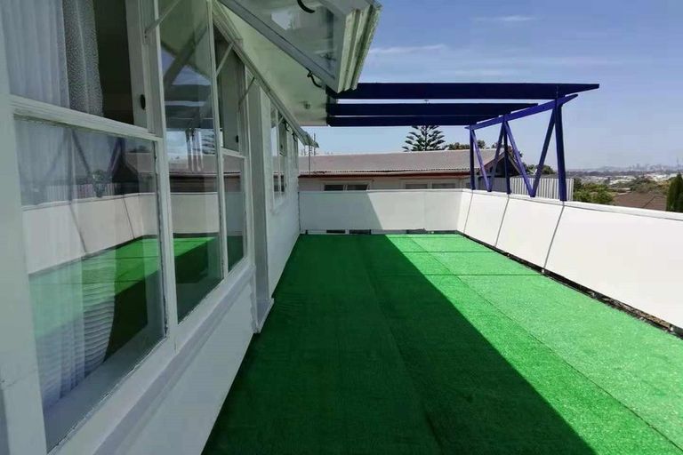 Photo of property in 29 Sycamore Drive, Sunnynook, Auckland, 0620