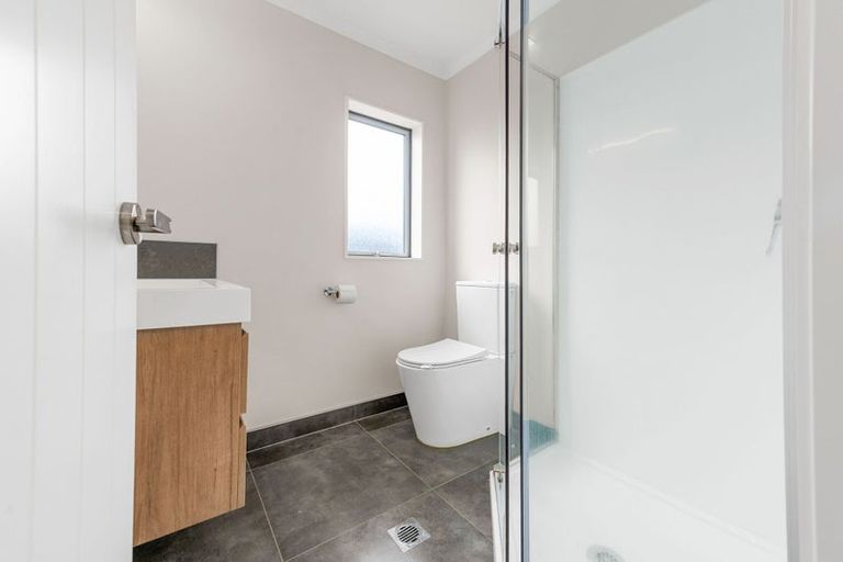 Photo of property in 2/7 Rutherford Street, Chedworth, Hamilton, 3210