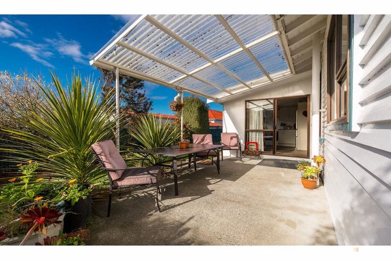 Photo of property in 18 Manse Street, Waimate, 7924