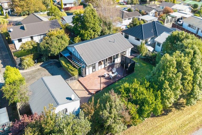 Photo of property in 39b Gemstone Drive, Birchville, Upper Hutt, 5018