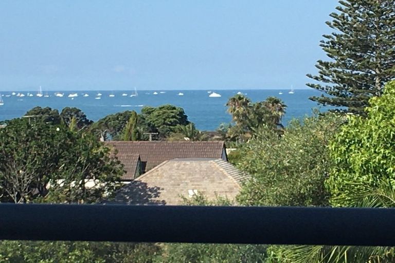 Photo of property in 386 Lake Road, Takapuna, Auckland, 0622