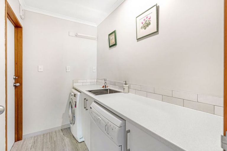 Photo of property in 68c Condell Avenue, Papanui, Christchurch, 8053