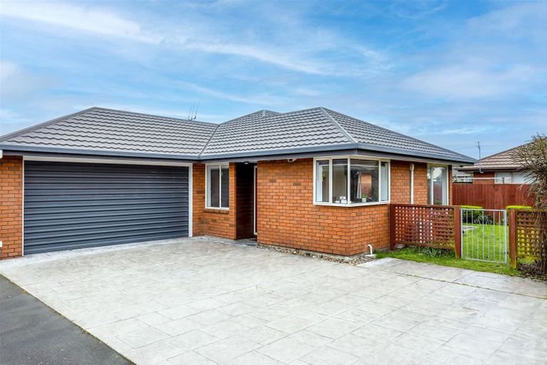 Photo of property in 2/30 Seymour Street, Hornby, Christchurch, 8042