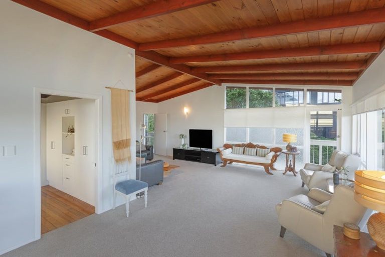 Photo of property in 14 Tensing Place, Khandallah, Wellington, 6035