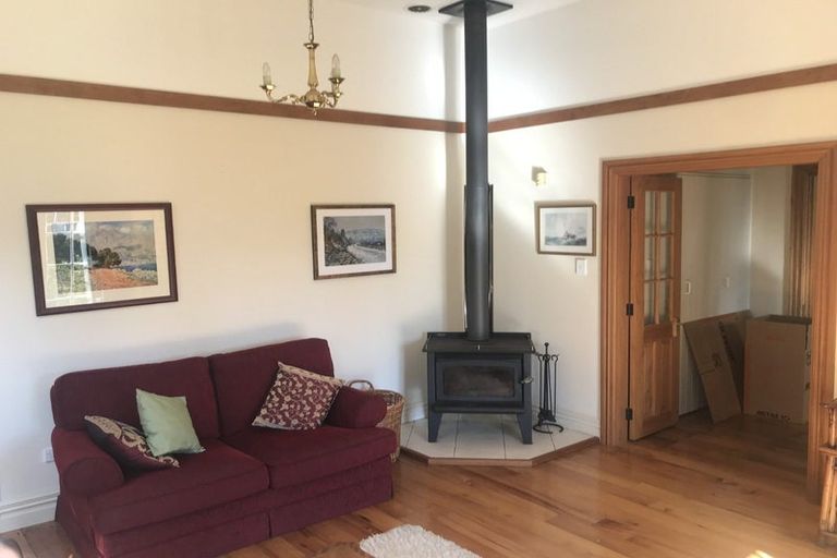 Photo of property in 97 Kuratawhiti Street, Greytown, 5794