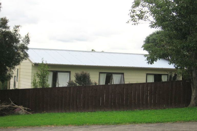 Photo of property in 55 Sunvue Road, Glen Eden, Auckland, 0602