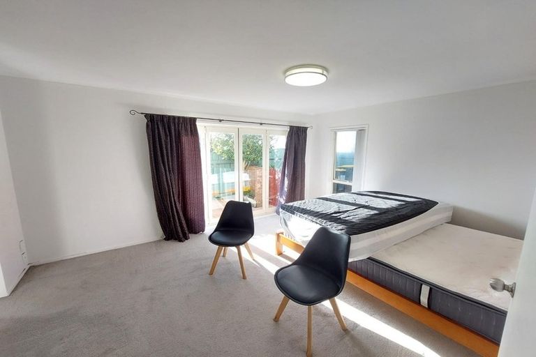 Photo of property in 2/99 Kowhai Road, Mairangi Bay, Auckland, 0630