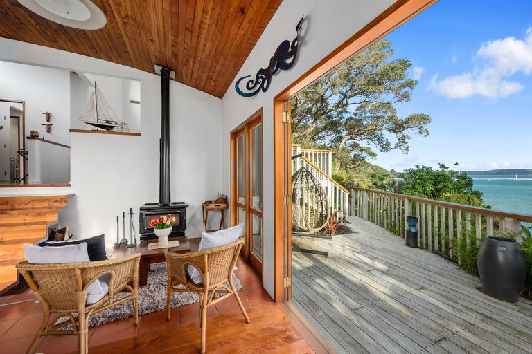 Photo of property in 417 Leigh Road, Whangateau, 0985