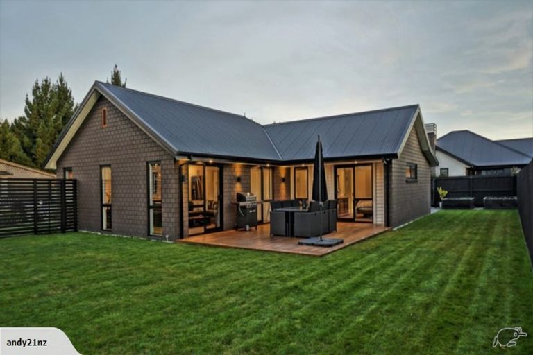 Photo of property in 10 Kohunga Crescent, Bottle Lake, Christchurch, 8083