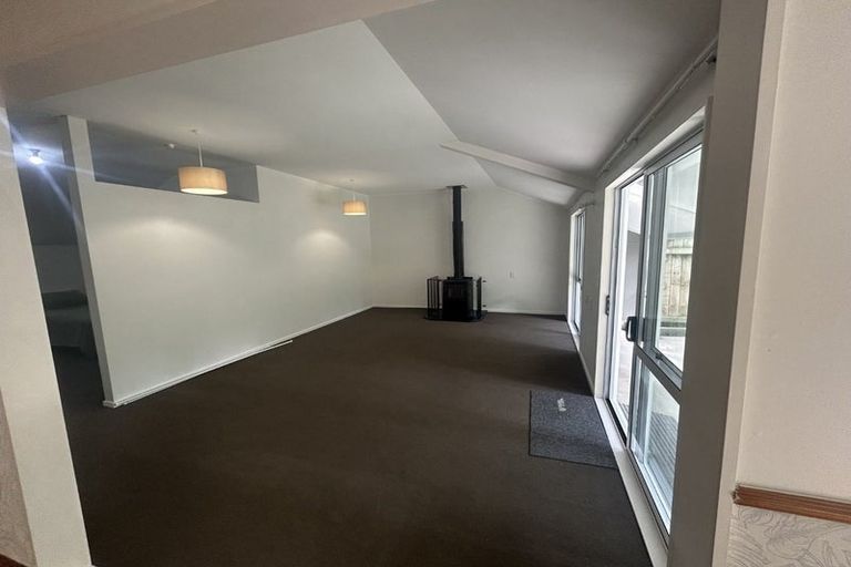 Photo of property in 13a Dunstan Street, Otaki, 5512