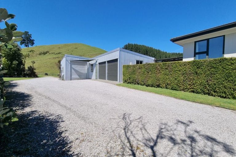 Photo of property in 299 Whangamata Road, Kinloch, Taupo, 3377