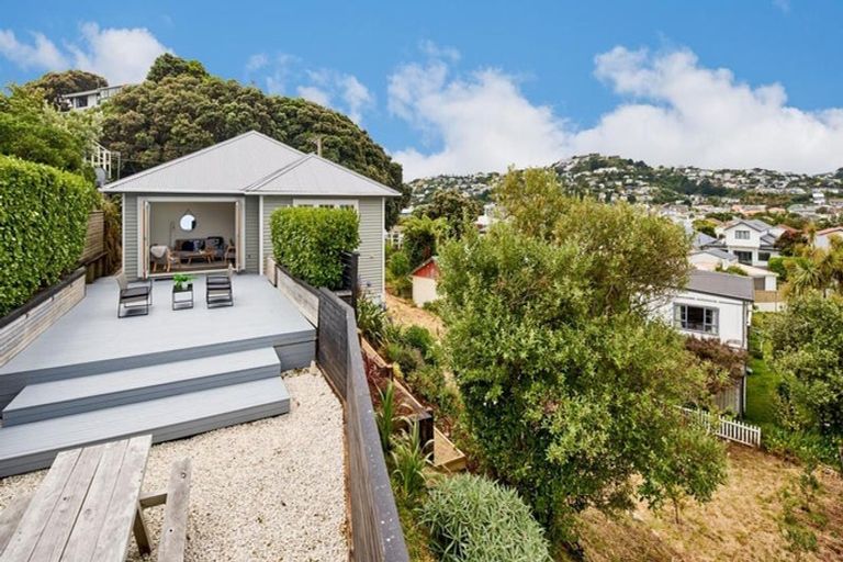 Photo of property in 110 Wexford Road, Miramar, Wellington, 6022