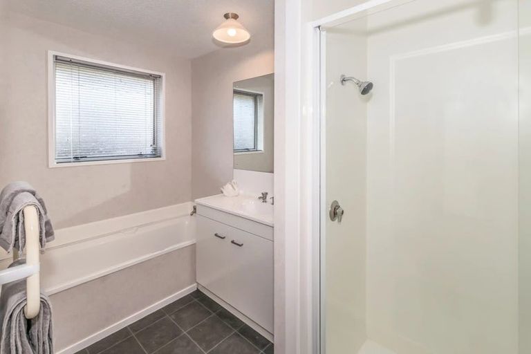 Photo of property in 2/6 Cam Place, Harewood, Christchurch, 8051