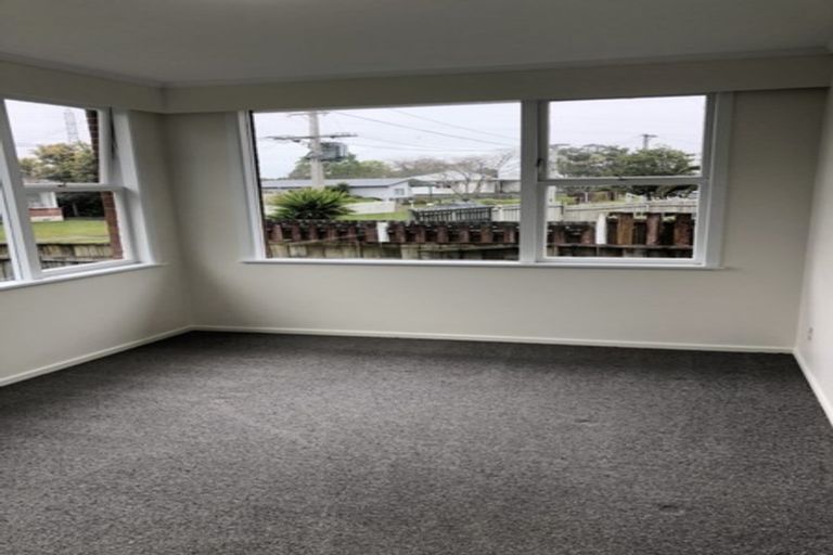 Photo of property in 1/3 Aurea Avenue, Pakuranga, Auckland, 2010