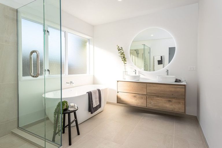 Photo of property in 27 Creese Place, Redwood, Christchurch, 8051