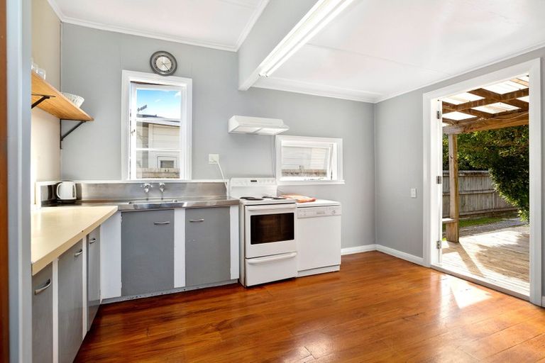 Photo of property in 7 Huia Street, Petone, Lower Hutt, 5012