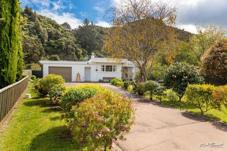 Photo of property in 22 Black Beech Street, Birchville, Upper Hutt, 5018