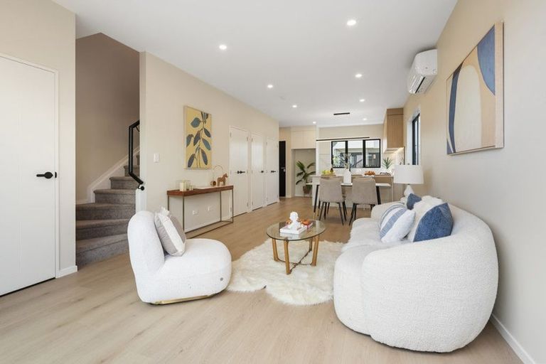 Photo of property in 6 Greenbrier Street, Westgate, 0814