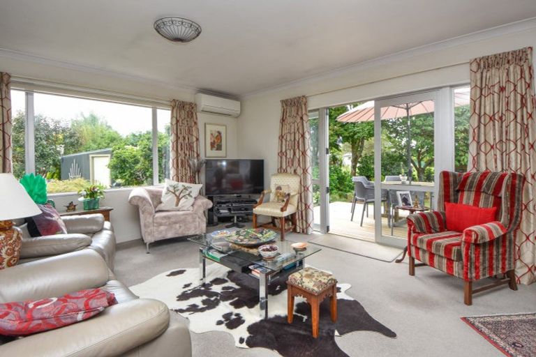 Photo of property in 60 Charles Street, Carterton, 5713