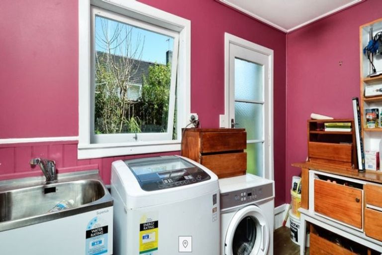 Photo of property in 1/13 Otakau Road, Milford, Auckland, 0620