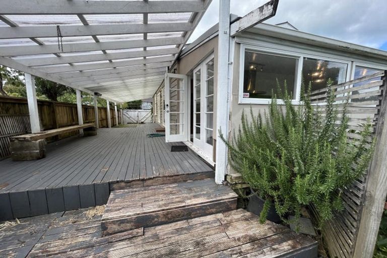 Photo of property in 55 Kamara Road, Glen Eden, Auckland, 0602