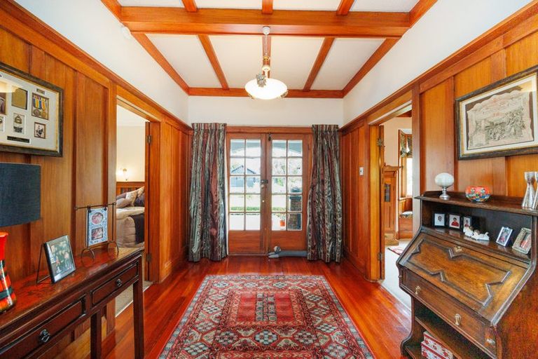 Photo of property in 21 Manapouri Crescent, Hokowhitu, Palmerston North, 4410