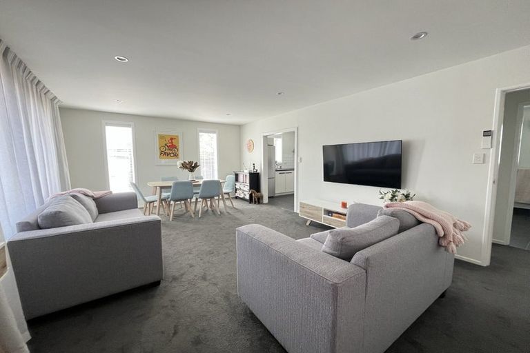 Photo of property in 2/28 Ingrid Street, Parklands, Christchurch, 8083