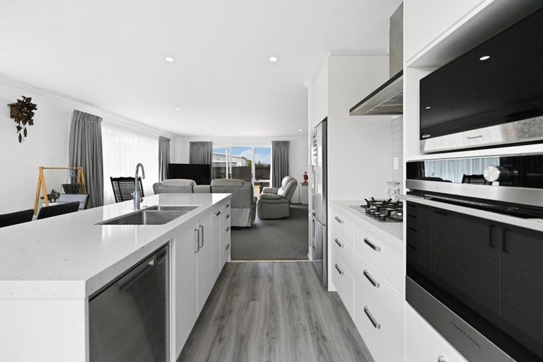 Photo of property in 2 Jobe Road, Chartwell, Hamilton, 3210