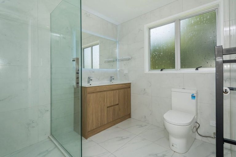 Photo of property in 59 Sycamore Drive, Sunnynook, Auckland, 0620