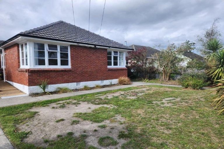 Photo of property in 24 Earnslaw Crescent, Bryndwr, Christchurch, 8053