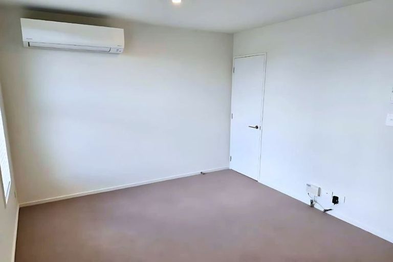 Photo of property in 4/40 New Brighton Road, Shirley, Christchurch, 8061