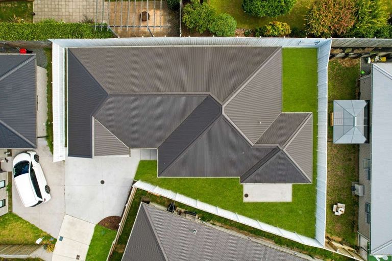 Photo of property in 8 Te Rehutai Rise, Welcome Bay, 3112