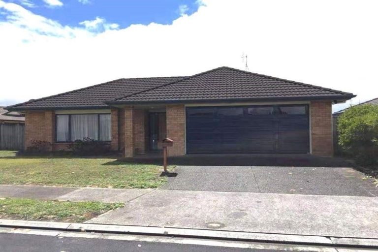 Photo of property in 31 Belcoo Crescent, East Tamaki, Auckland, 2013