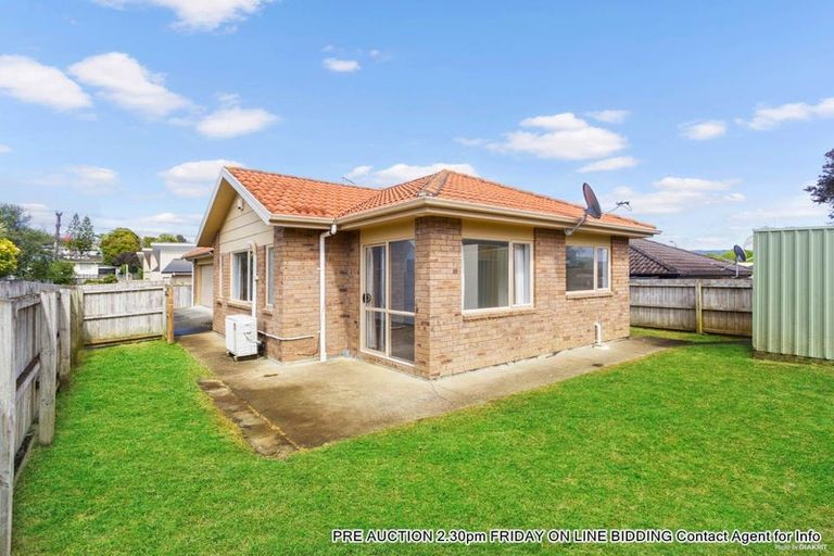 Photo of property in 7b Woodbank Drive, Glen Eden, Auckland, 0602