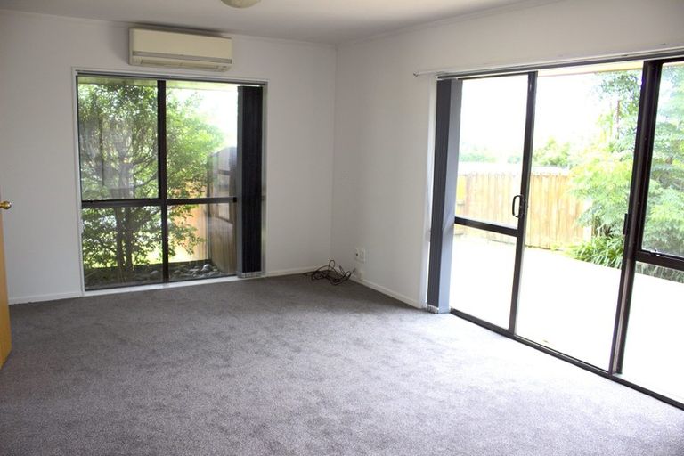 Photo of property in 1/25 Golfland Drive, Golflands, Auckland, 2013