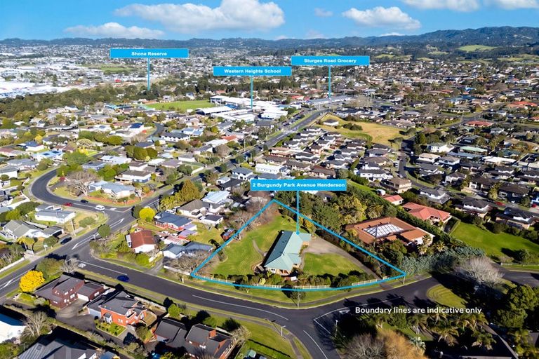 Photo of property in 2 Burgundy Park Avenue, Henderson, Auckland, 0612