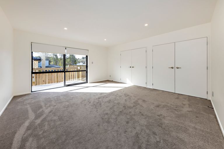 Photo of property in 40 Dawood Place, The Gardens, Auckland, 2105