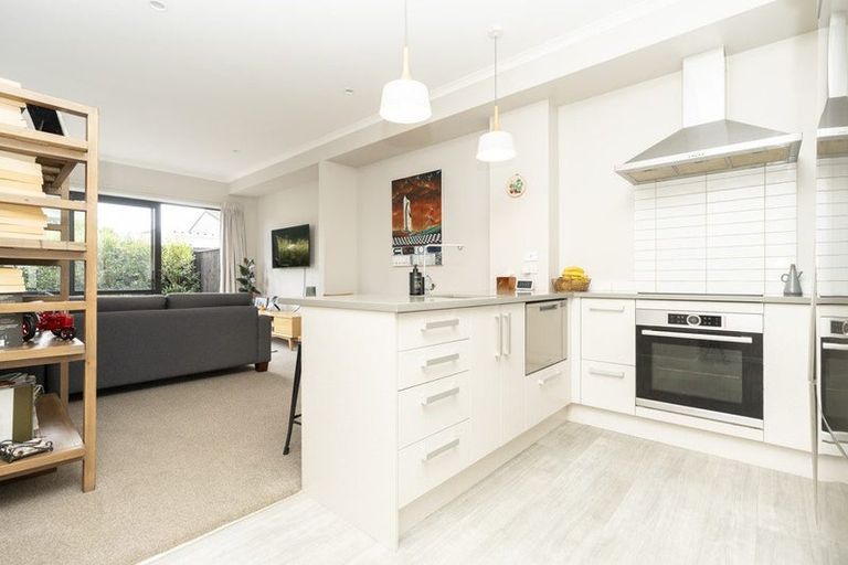 Photo of property in 8/13 Beale Street, Hamilton East, Hamilton, 3216