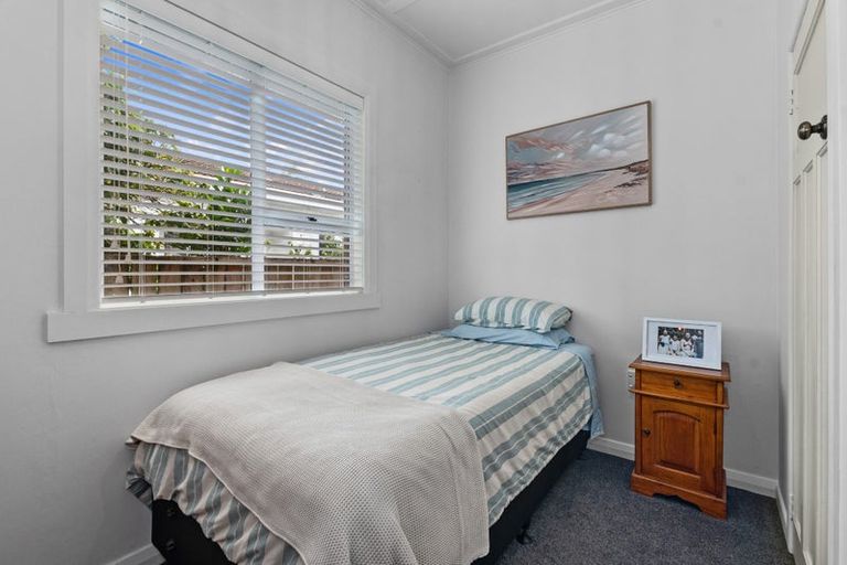 Photo of property in 13 Shortland Street, Regent, Whangarei, 0112