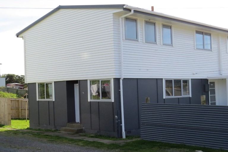 Photo of property in 141a-d Bedford Street, Cannons Creek, Porirua, 5024