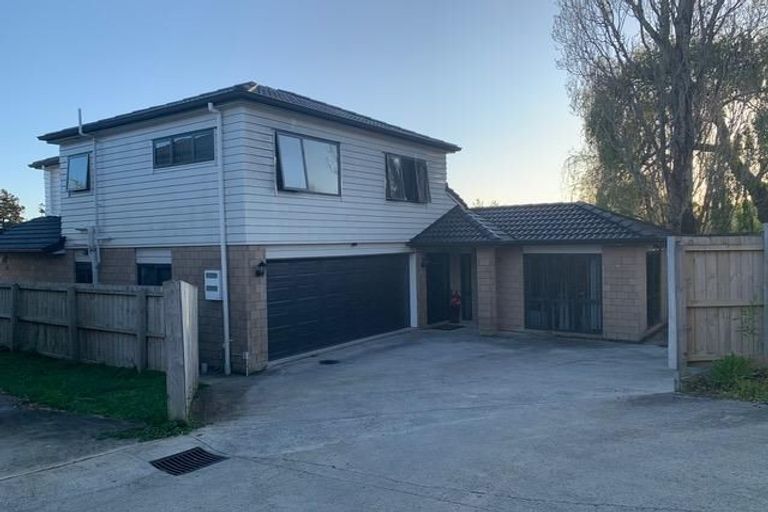 Photo of property in 813 Te Atatu Road, Te Atatu Peninsula, Auckland, 0610