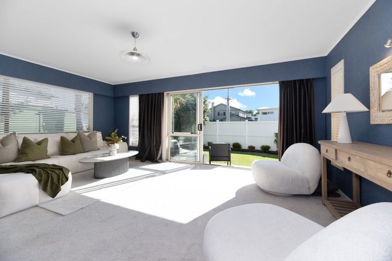 Photo of property in 129a Nile Road, Milford, Auckland, 0620