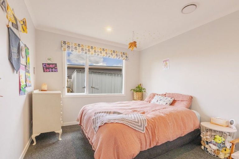 Photo of property in 16 Dee Street, Otane, 4202