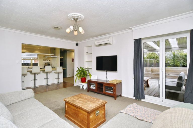 Photo of property in 57 Liverton Crescent, Bishopdale, Christchurch, 8053