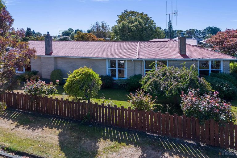 Photo of property in 35 Connolly Street, Geraldine, 7930