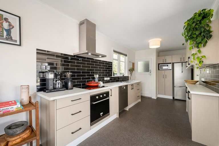 Photo of property in 142 Pembroke Road, Wilton, Wellington, 6012