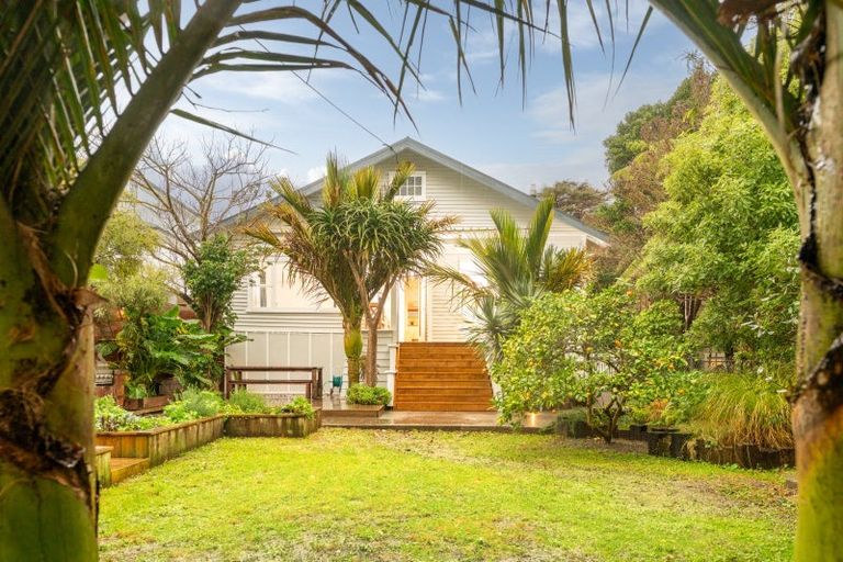 Photo of property in 1/121 Hataitai Road, Hataitai, Wellington, 6021
