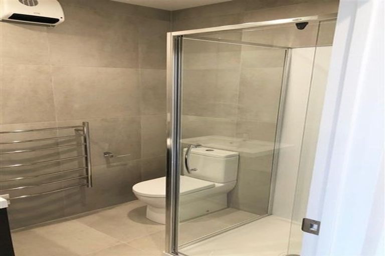 Photo of property in 38 Whimbrel Road, Flat Bush, Auckland, 2019