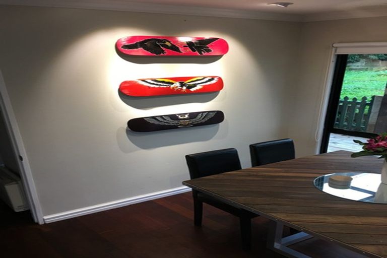 Photo of property in 15 Van Dyke Place, West Harbour, Auckland, 0618